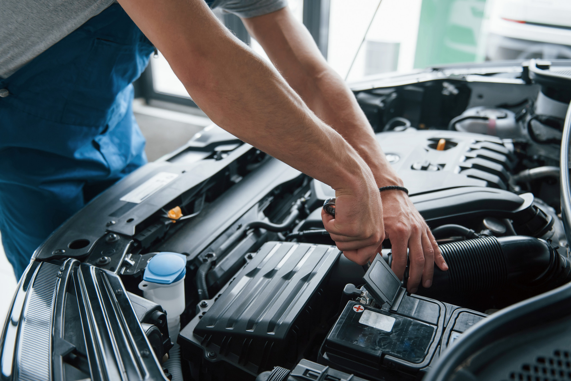 Tipos de baterias para carros: Um guia completo para escolher a bateria certa para o seu carro